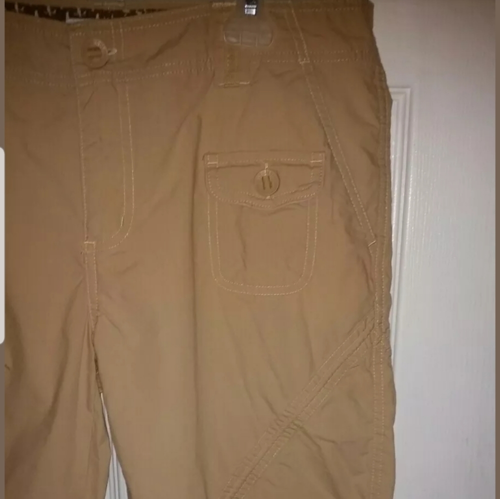 Womens columbia capris size 10, 14 inch inseam - Picture 4 of 8